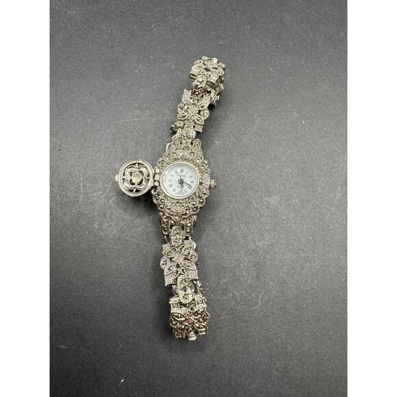 Vtg XANADU Peekaboo Silver Tone Marcasite Quartz Bracelet Womens Watch MOP Dial - Picture 3 of 11